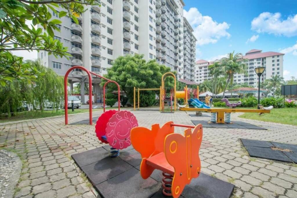 2 Bedroom Port Dickson Seaview Esterno foto