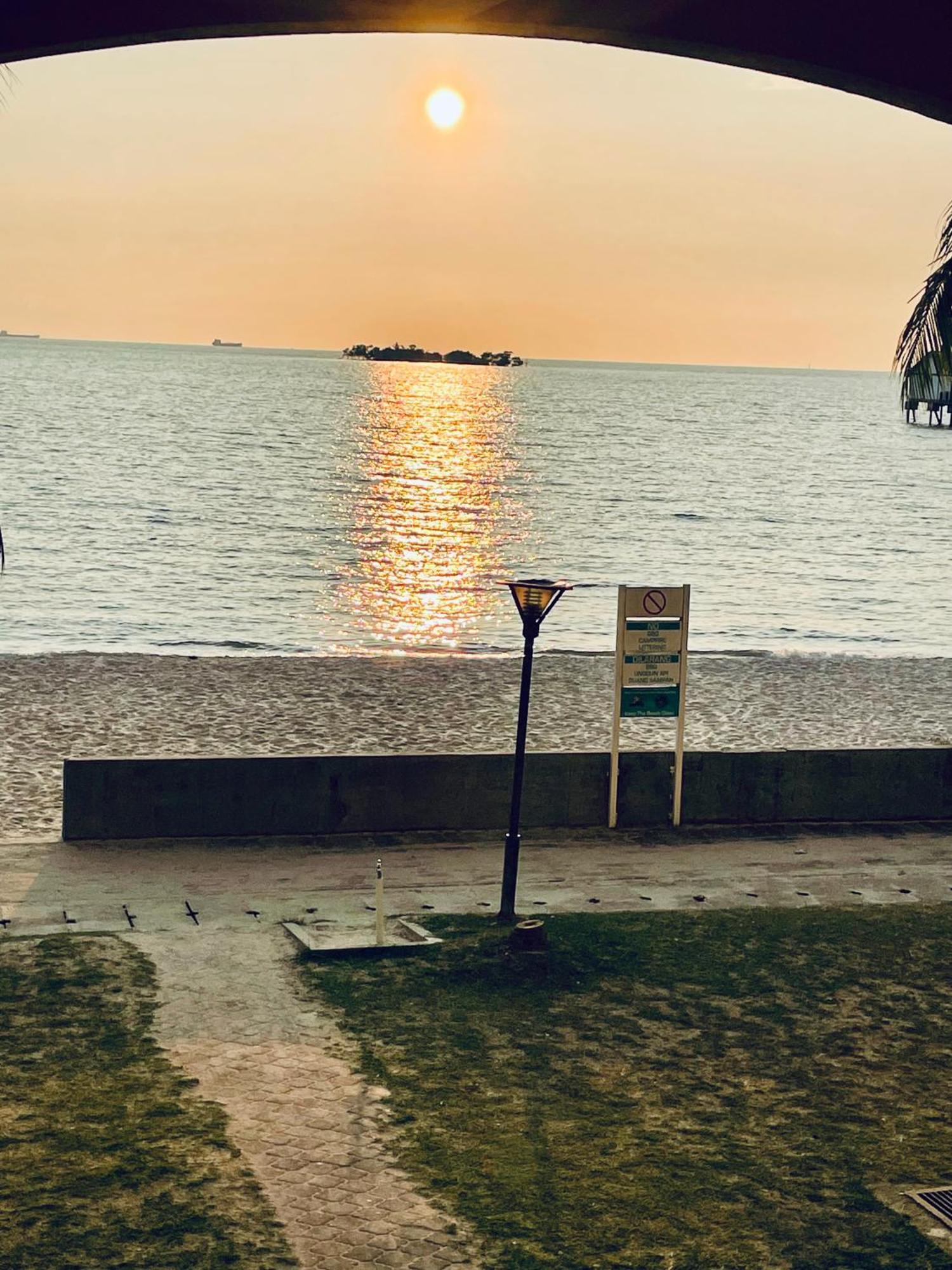2 Bedroom Port Dickson Seaview Esterno foto